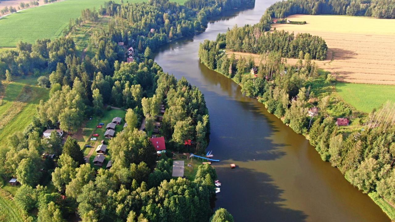 Autokemp Komornik Kunzak Экстерьер фото